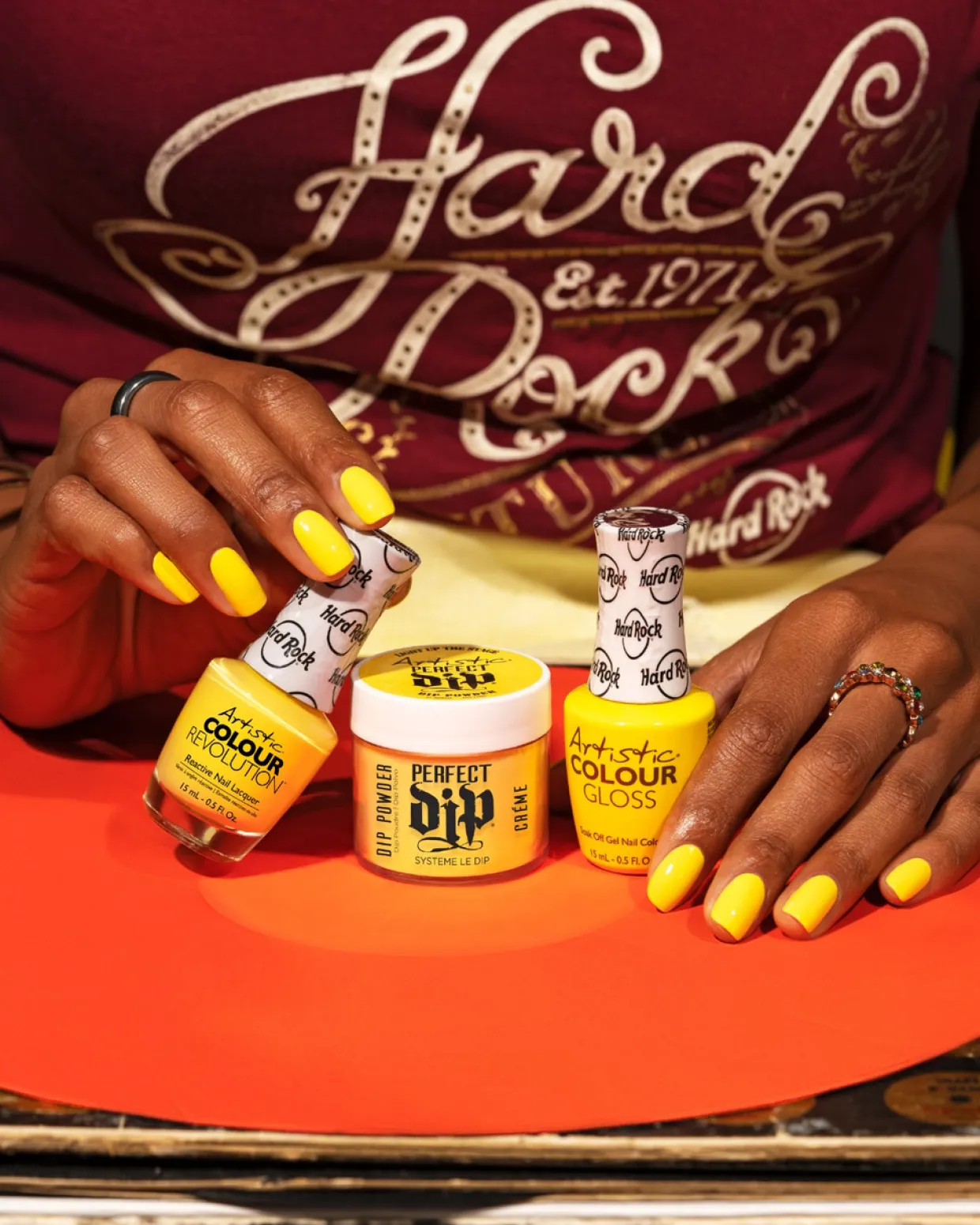 Artistic Nail Design "Light Up The Stage" - Yellow Crème Perfect Dip Powder 23 g | 0.8 Oz