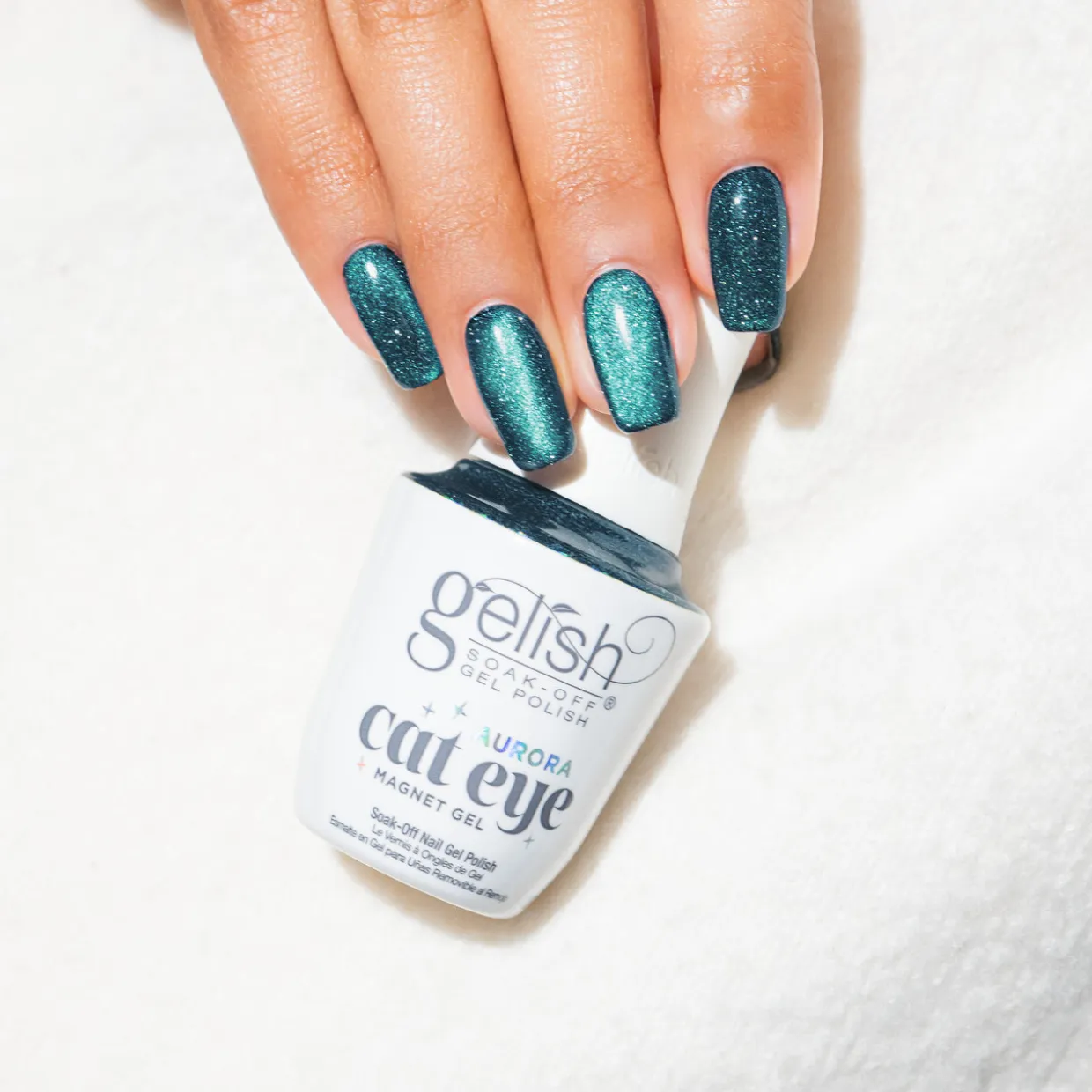 Gelish Aurora Cat Eye Magnetic Soak-Off Gel Polish "Come Sky With Me", Blue Swirl Effect, 15 mL | .5fl oz - 1110568