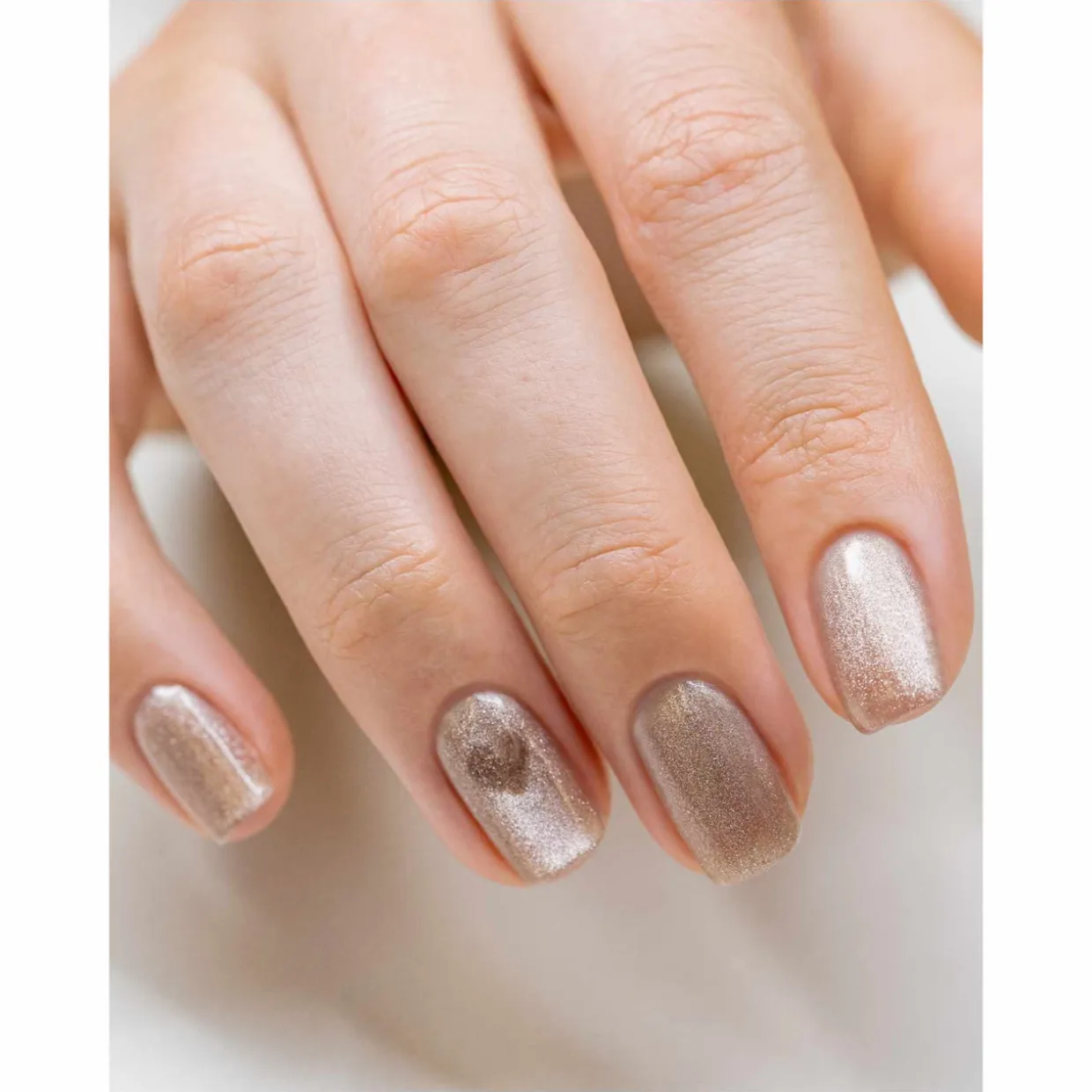 Gelish Pure Velvet Soak-Off Gel Polish "Feel The Allure", Bronze Cat-Eye, 15 mL | .5 fl oz - 1110506