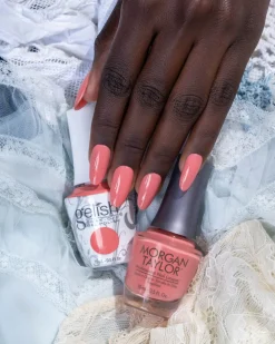 Gelish Soak-Off Gel Polish "Tidy Touch", Salmon Pink Crème, 15 mL | .5 fl. Oz.